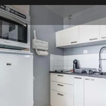 Apartment Face